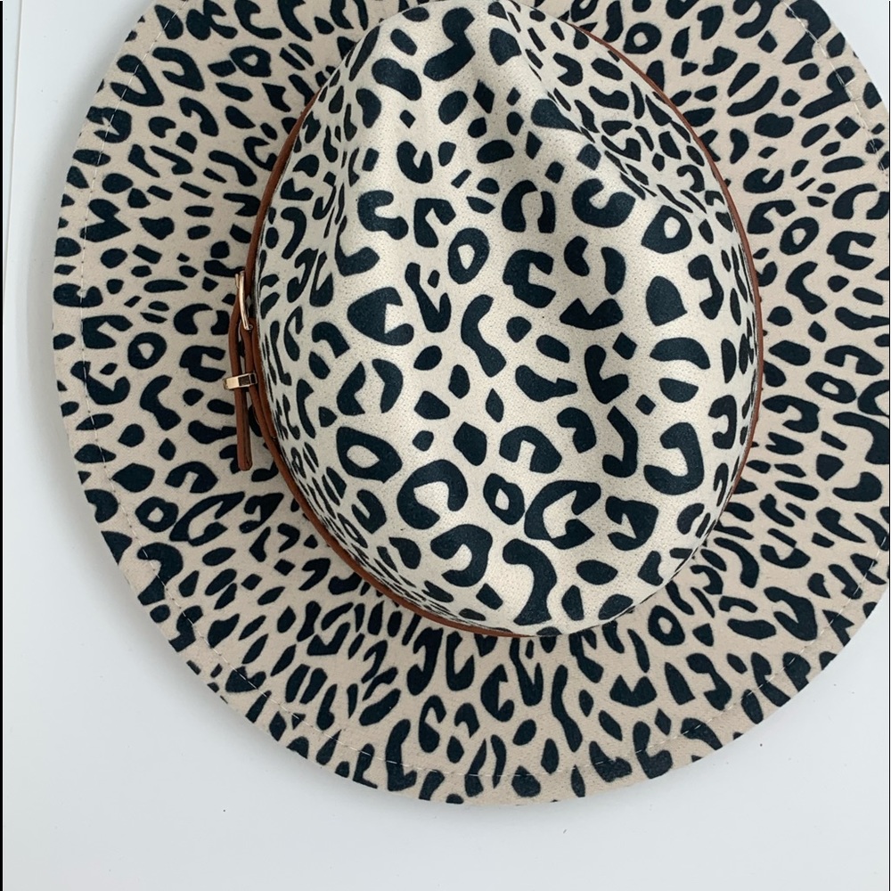 Animal print Panama